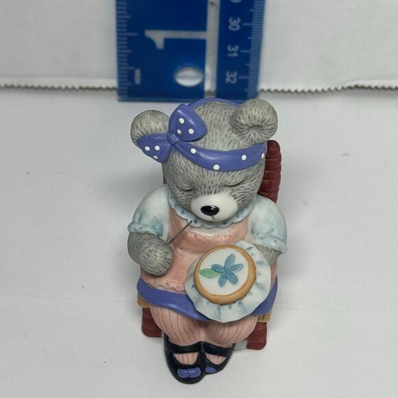 Vintage Bronson Collectibles Flawed Bear Sitting in Chair Embroidering Rare BC - Picture 6 of 8